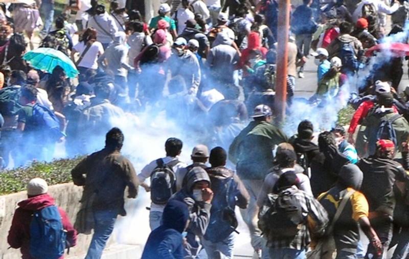 Mineriadă în Bolivia! Ciocniri violente între polițiști și protestatari, pe străzile capitalei 