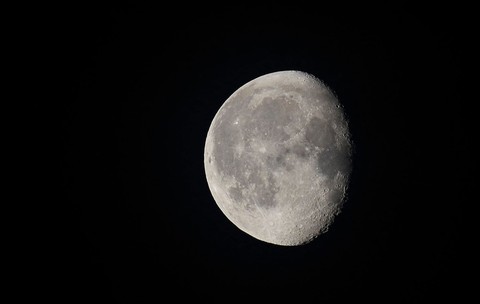 Luna, văzută de la bordul Artemis 2