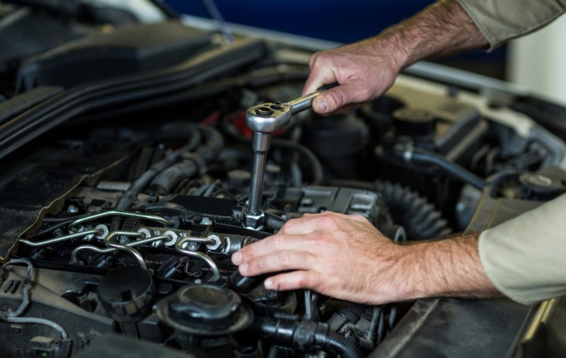 4 sfaturi pentru întreținerea motorului pe care orice proprietar de mașină ar trebui să le urmeze