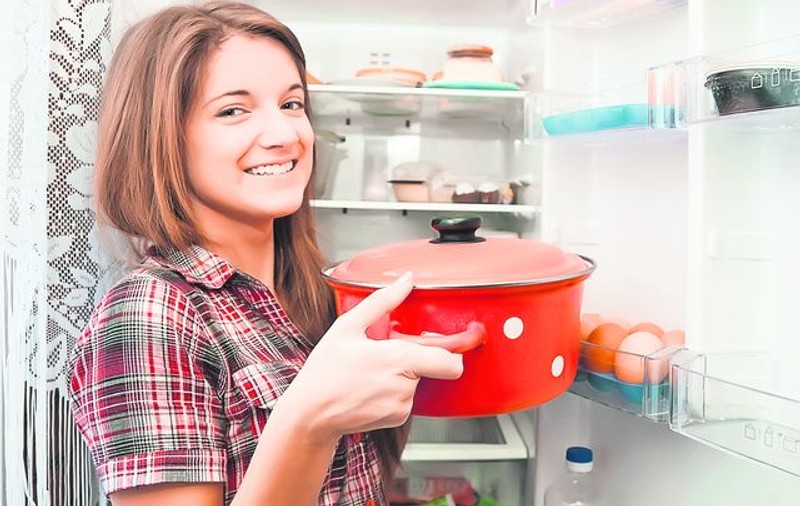 Cum păstrezi mai mult timp alimentele în frigider