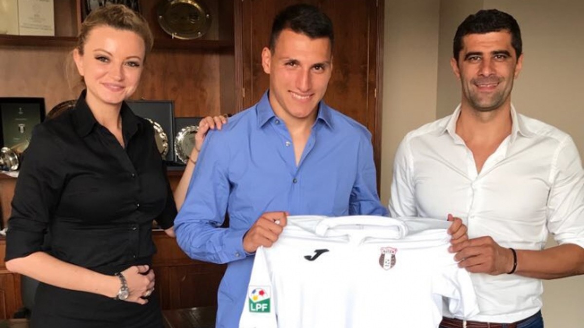 Fundașul muntenegrean Risto Radunovici va fi dat afară din lot de patronul Astrei Giurgiu după gafele din meciul cu CFR Cluj