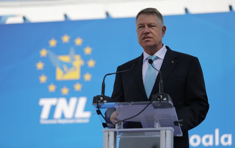 FOTO / VIDEO | Iohannis, la Şcoala de vară a Tinerilor din PNL: "După dezastrul pesedist, cetăţenii vor o guvernare eficientă!"