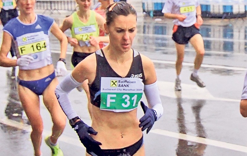 Daniela Cârlan dă Primăria în judecată! Atleta a fost atacată de maidanezi în timpul antrenamentului 