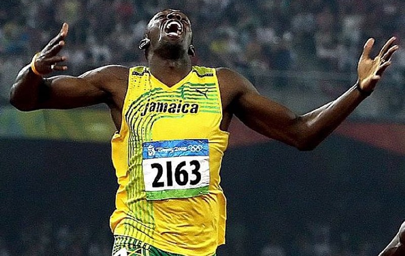 Usain Bolt, rănit uşor într-un accident rutier