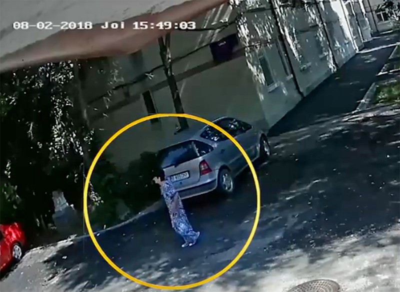 Imagine cu Victoria Trandafirescu de pe înregistrările camerelor de supraveghere, înainte să dispară