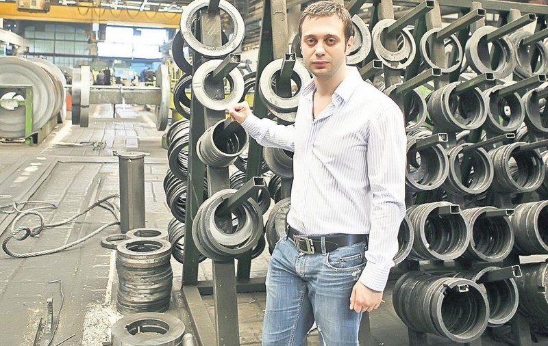 El e cel mai tânăr milionar român