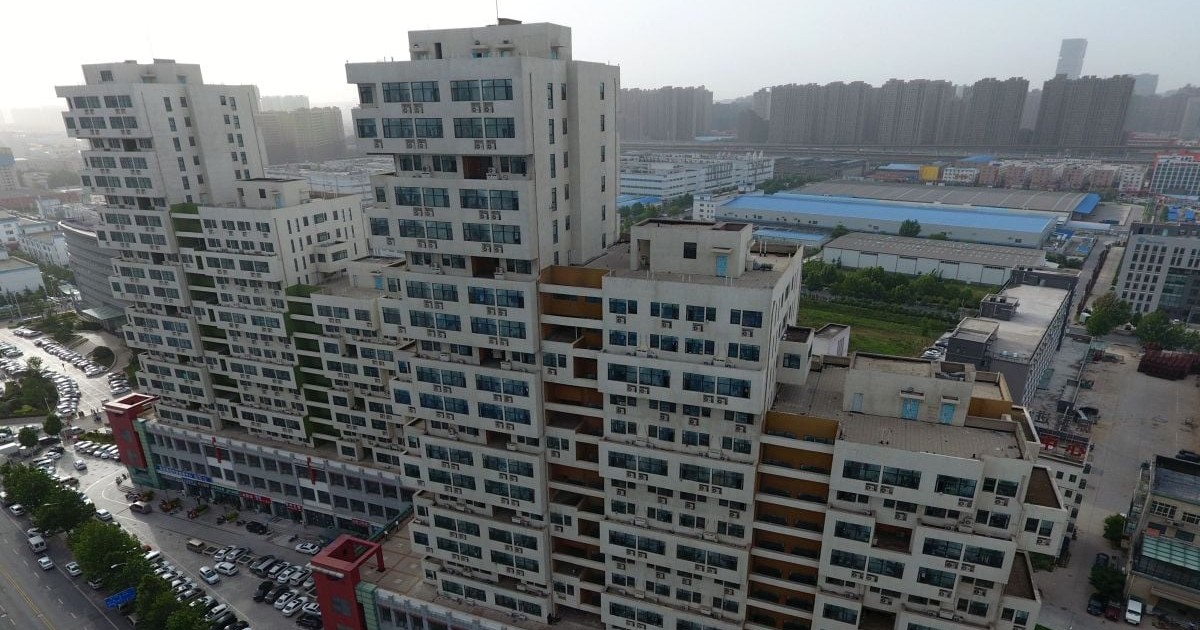 Vedere aeriană a unui complex rezidențial din orașul Zhengzhou, provincia Henan din centrul Chinei, 22 mai 2018