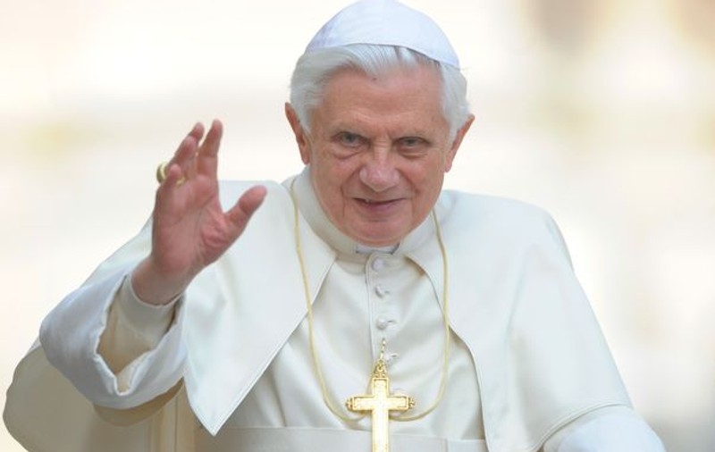 "Demisia este cea mai mare realizare a Papei Benedict al XVI-lea!". Afla ce vedetă a sărbătorit după ABDICAREA ȘOC a Suveranului Pontif!  