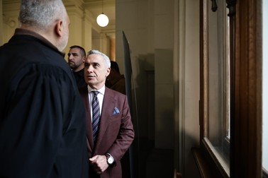 Ceasul purtat de Călin Georgescu costă aproximativ 2300 de lei fiind o alegere sigură și discretă. Foto: Vlad Chirea