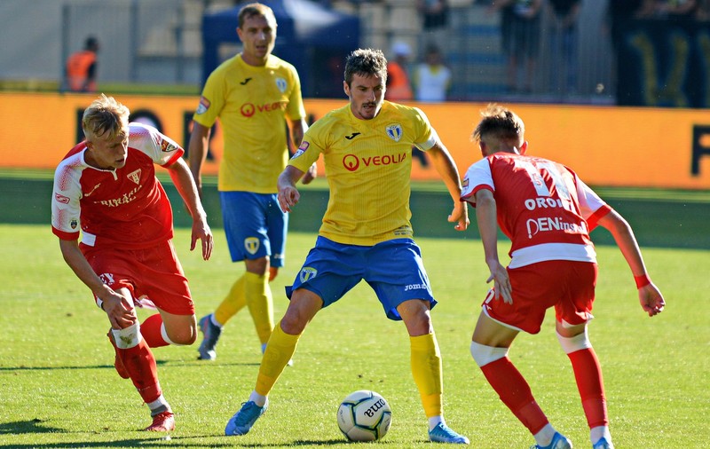 Aradul e fruntea! UTA termină anul pe primul loc în Liga 2 și e principala favorită la promovarea în Liga 1