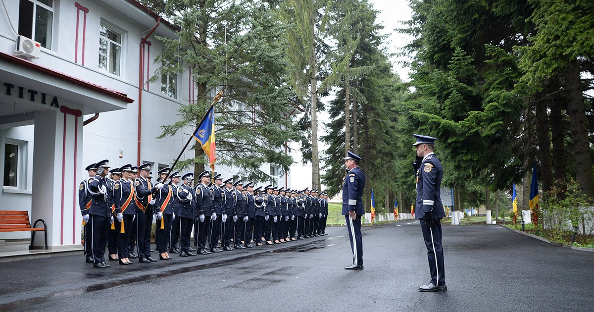 Ceremonial absolvire la Școala de agenți de poliție