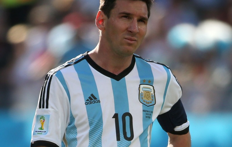 VIDEO / Messi se ”dopează” înainte de întâlnirea cu Robben