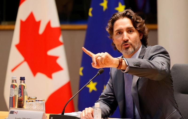 Turiștii străini nevaccinați anti-COVID-19 nu vor fi primiți în Canada pentru un timp