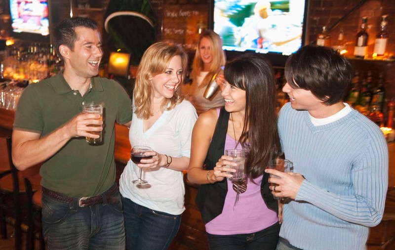 Persoanele inteligente consumă mai mult alcool