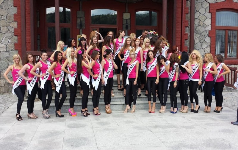 Concurentele de la Miss Turism pe Valea Prahovei