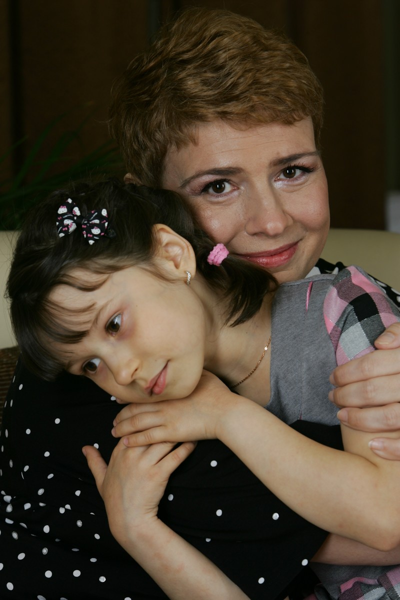 Teo si fiica ei Maia