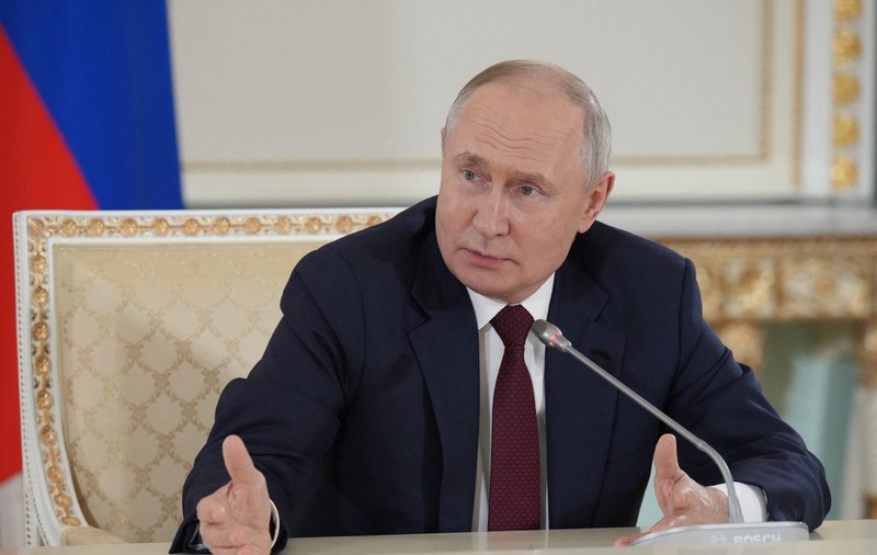 Putin spune că nu respinge discuţiile de pace, dar „Ucraina este în ofensivă”. „Nu putem înceta focul când suntem atacaţi”