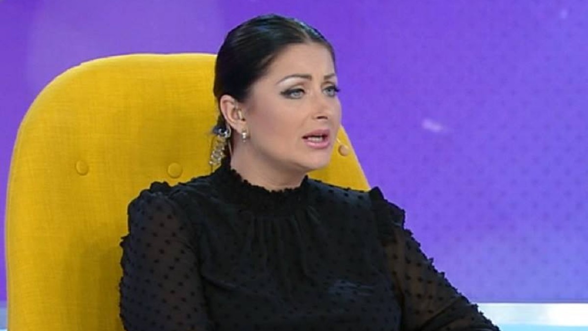 Gabriela Cristea s-a plâns de căldura de platul emisiunii pe care o prezintă