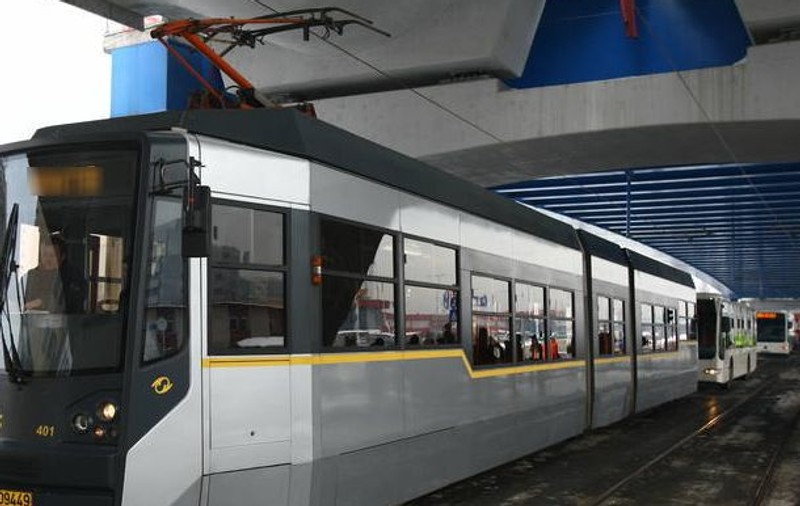 Timişorenii care călătoresc cu tramvaiul sau autobuzul primesc gratuit un antiperspirant în loc de aer condiționat  
