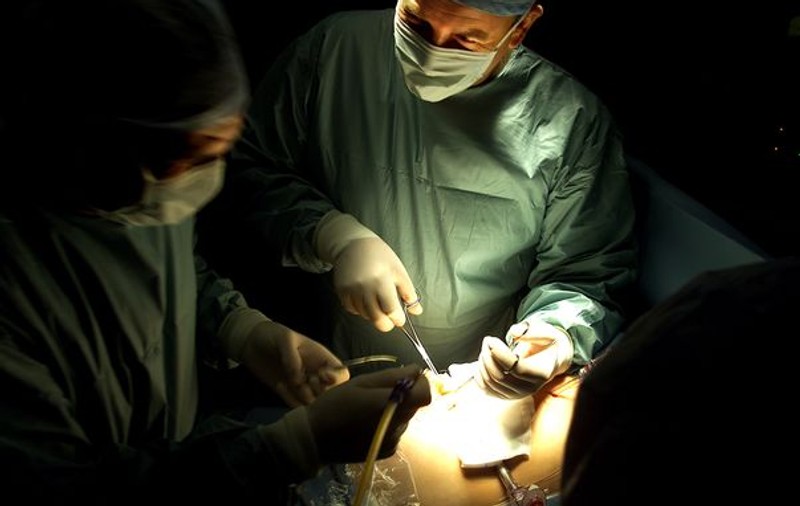 Un medic italian a refuzat să-i facă un transplant de inimă unui român "Inimile italienilor trebuie să ajungă la italieni"