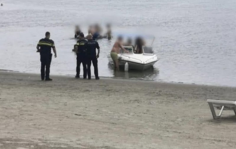 Doi copii de nouă ani au ajuns la spital după ce au fost loviți de un ski-jet în apele Dunării. Șoferul era beat 