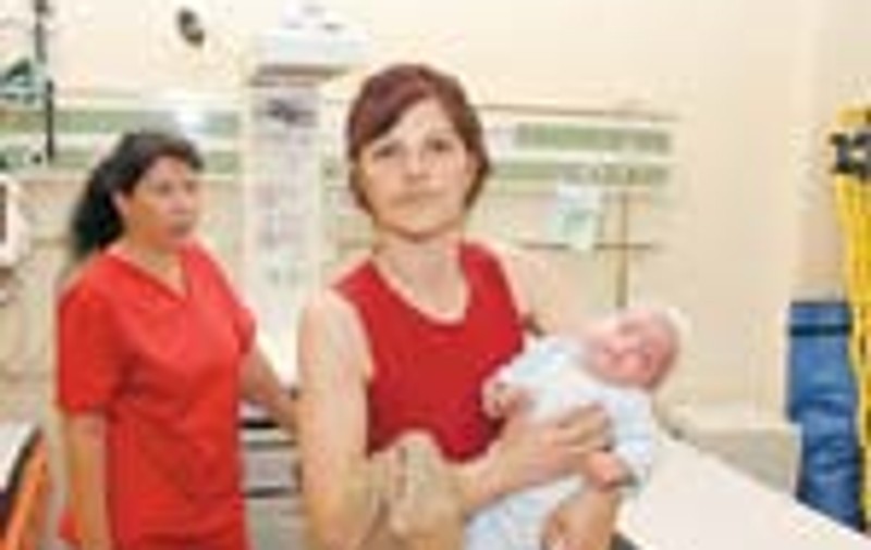 Alex, unul dintre 'tripletii Libertatii', va fi mutat, azi, de la Budimex la Bagdasar