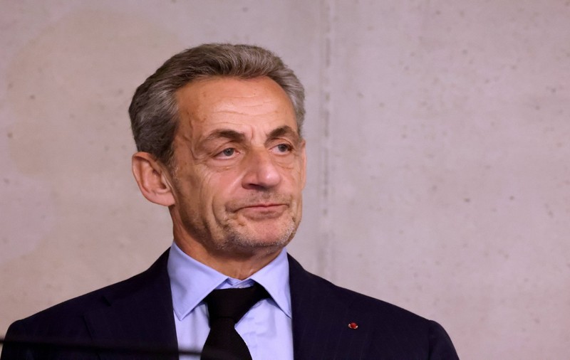 Fostul președinte francez Nicolas Sarkozy e obligat să poarte brățară electronică pe gleznă timp de un an, după ce a fost condamnat definitiv