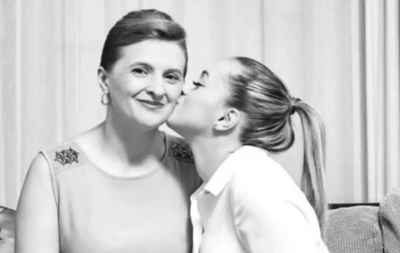 Dezvăluirile Larisei Iordache, la cinci luni luni de la moartea mamei: „Nu pot face nimic pentru a o aduce înapoi. Durerea e mare”