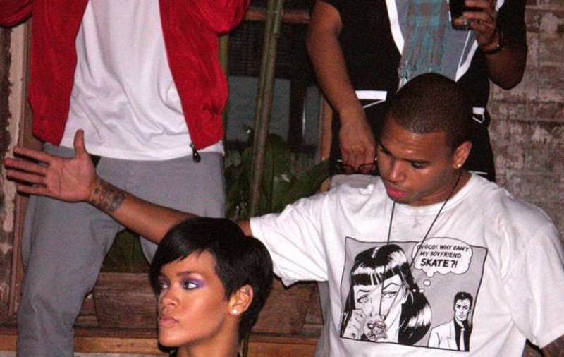 L-a iertat? Rihanna, ÎNTÂLNIRE SECRETĂ cu Chris Brown!