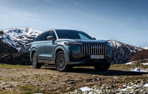 Jaecoo 8 SHS-P: SUV-ul chinezesc cu 462 CP și 7 locuri intră în România la 50.990 de euro