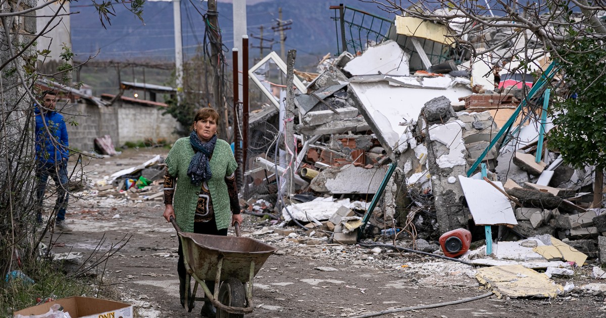 40 de oameni au murit în cutremurul din 2019 din Albania. Clădiri întregi s-au prăbușit. Foto: Eli Driu