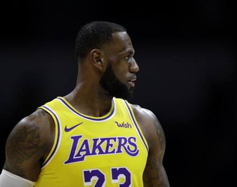 LeBron James a marcat 9 puncte, la debutul pentru Los Angeles Lakers