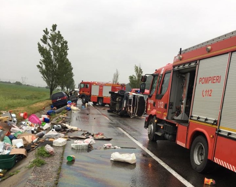 Teribil accident pe E85, în județul Bacău. Un mort și patru răniți, printre care un copil