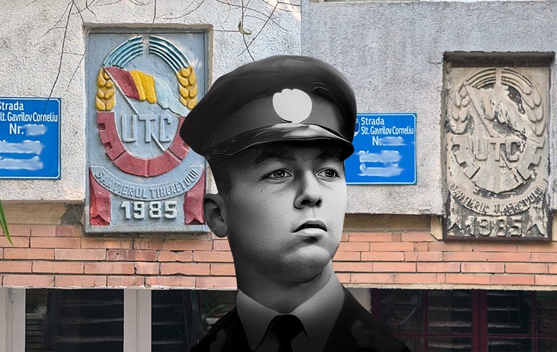 Plăcuțele cu numele străzii după un erou martir al Revoluției au fost montate lângă simboluri comuniste în Tulcea