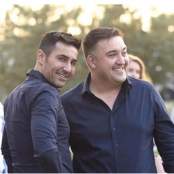 Claudiu Manda, stânga, și Ovidiu Flori