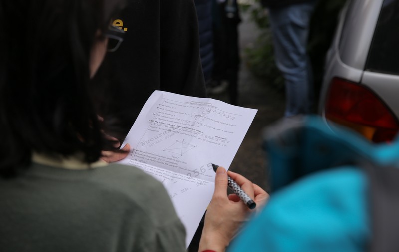O elevă din Craiova a fost depistată cu COVID-19, la două zile după ce a dat Evaluarea Națională