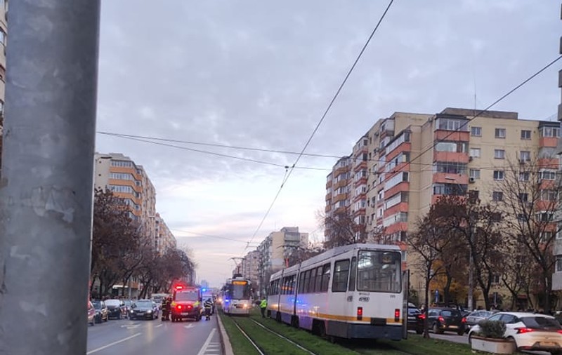 Accident grav pe Calea Rahovei. O fetiță de 10 ani a fost lovită de un tramvai