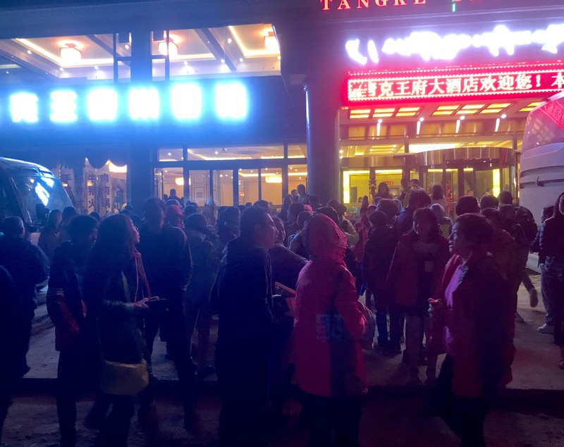 UPDATE | Cutremur puternic într-o zonă turistică din China. Autoritățile se tem că 100 de oameni au murit