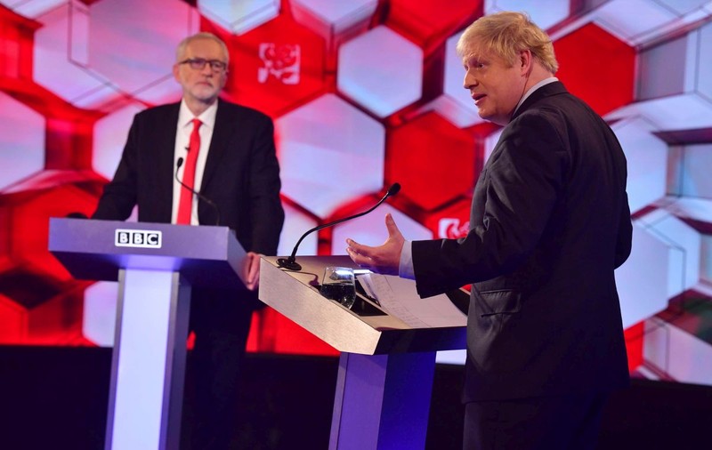 Ultimul sondaj bulversează alegerile din Marea Britanie. Un scor strâns aruncă Brexit-ul în incertitudine