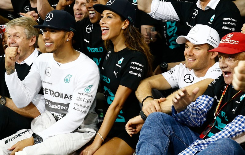 Nicole Scherzinger l-a părăsit pe Lewis Hamilton / GALERIE FOTO