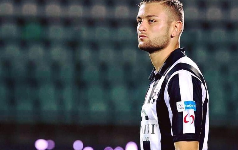 Fotbalist eliminat în Italia, după ce a urinat pe teren: „Speram să primească doar cartonaș galben. Nu l-a văzut aproape nimeni”