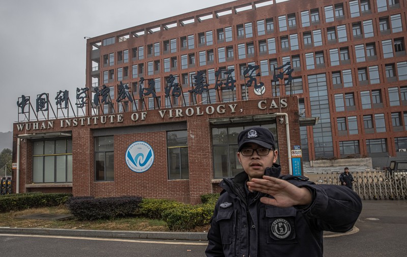 Experții OMS trimiși în China dezvăluie că, în decembrie 2019, în Wuhan circulau deja 13 tulpini de coronavirus