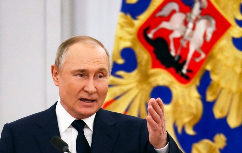 Vladimir Putin amenință cu „arme pe care nimeni nu le are” și cu „lovituri fulgerătoare” orice stat care intervine militar în Ucraina