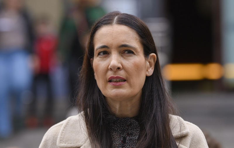 Clotilde Armand îl acuză pe Marcel Ciolacu că „a dat ordin să vină Jandarmeria să ridice și să distrugă sacii cu voturi” de la sectorul 1. Reacția Jandarmeriei