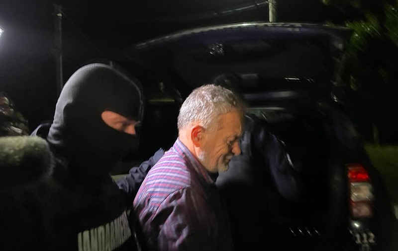 Dumitru Buzatu rămâne în arest preventiv pentru încă 30 de zile, expertul acuzat de trafic de influență, sub control judiciar. Decizia Tribunalului Vaslui nu este definitivă