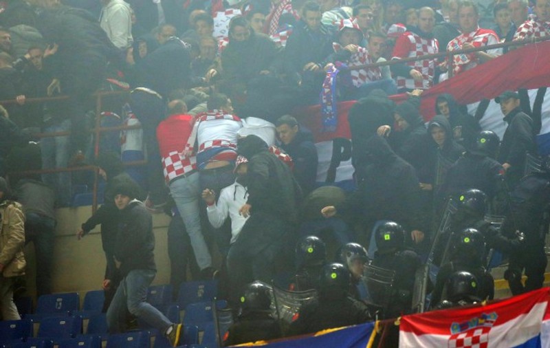 Croația va juca cu sectoare ale stadionului închise, după incidentele din partida cu Italia!
