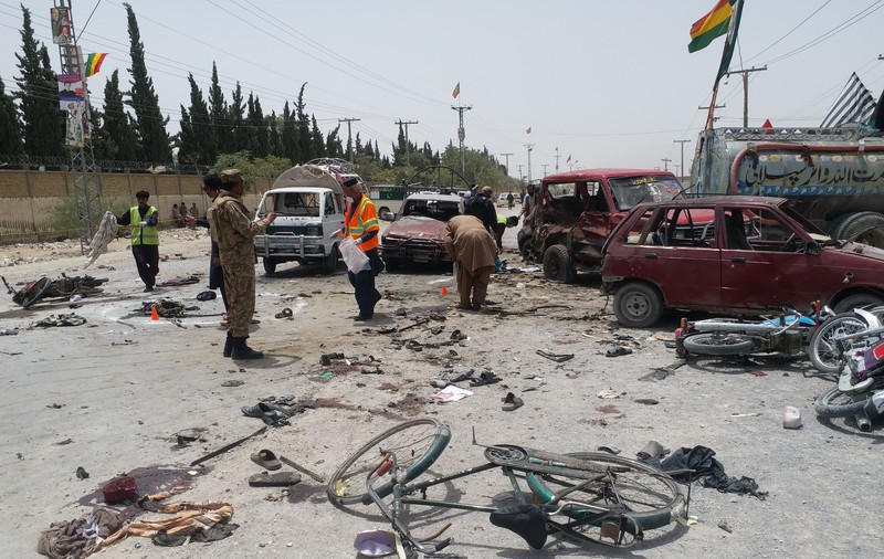 Atac cu bombă la o secție de votare din Pakistan. Cel puțin 31 de persoane au murit