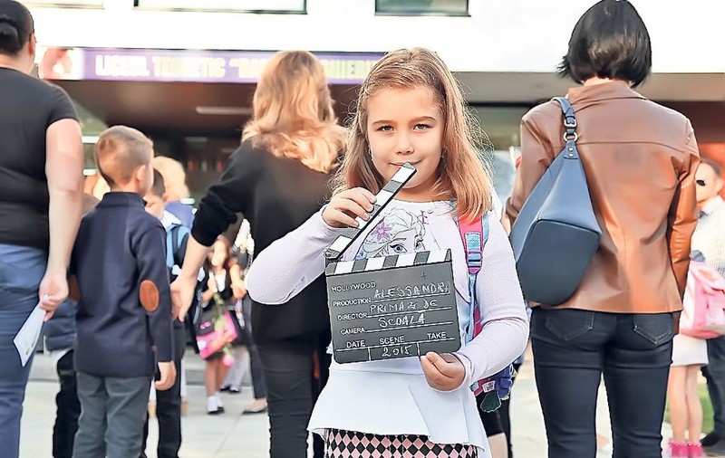 Ce bine că fac şcoala acasă! Născută şi crescută la Roma, Alessandra a început clasa zero în România