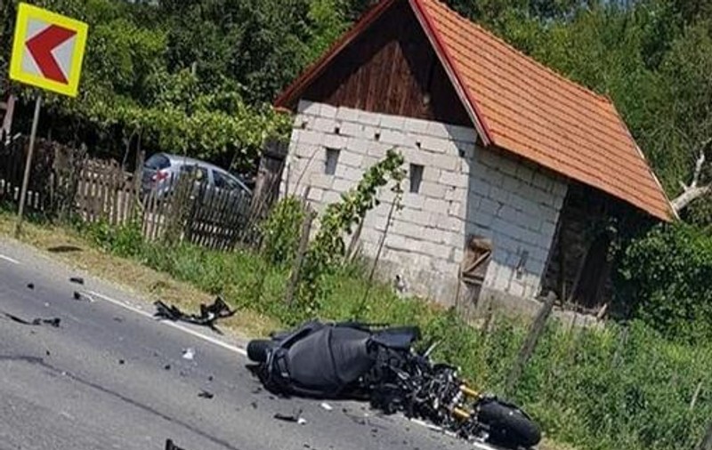 Un motociclist ucrainean este în stare gravă după un accident în Neamț
