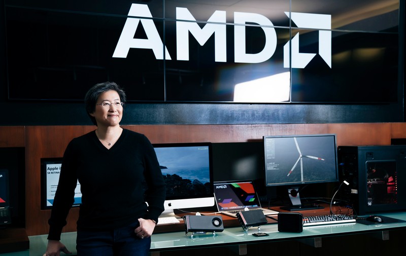 CES 2018. Procesoarele Intel cu grafică AMD Radeon au devenit realitate - VIDEO